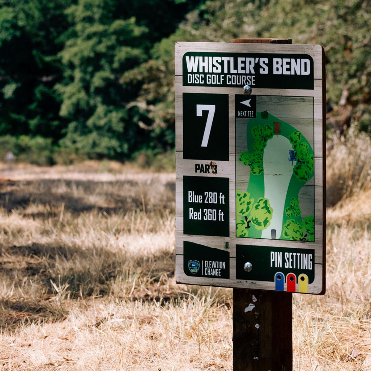 Whistler's Bend disc golf course tee signs. Photo by @dgphotographer on udisc.com.